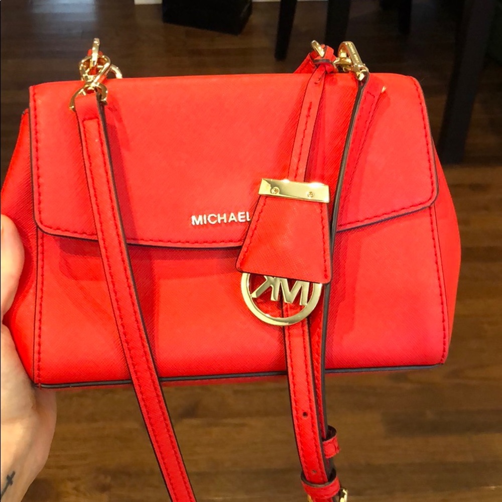 Michael kors cross body - Picture 4 of 4